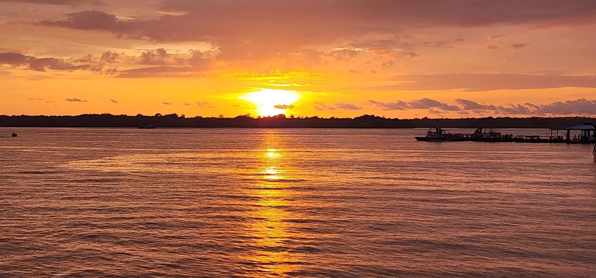 Edificio Regata Inn Buenaventura Buitenkant foto